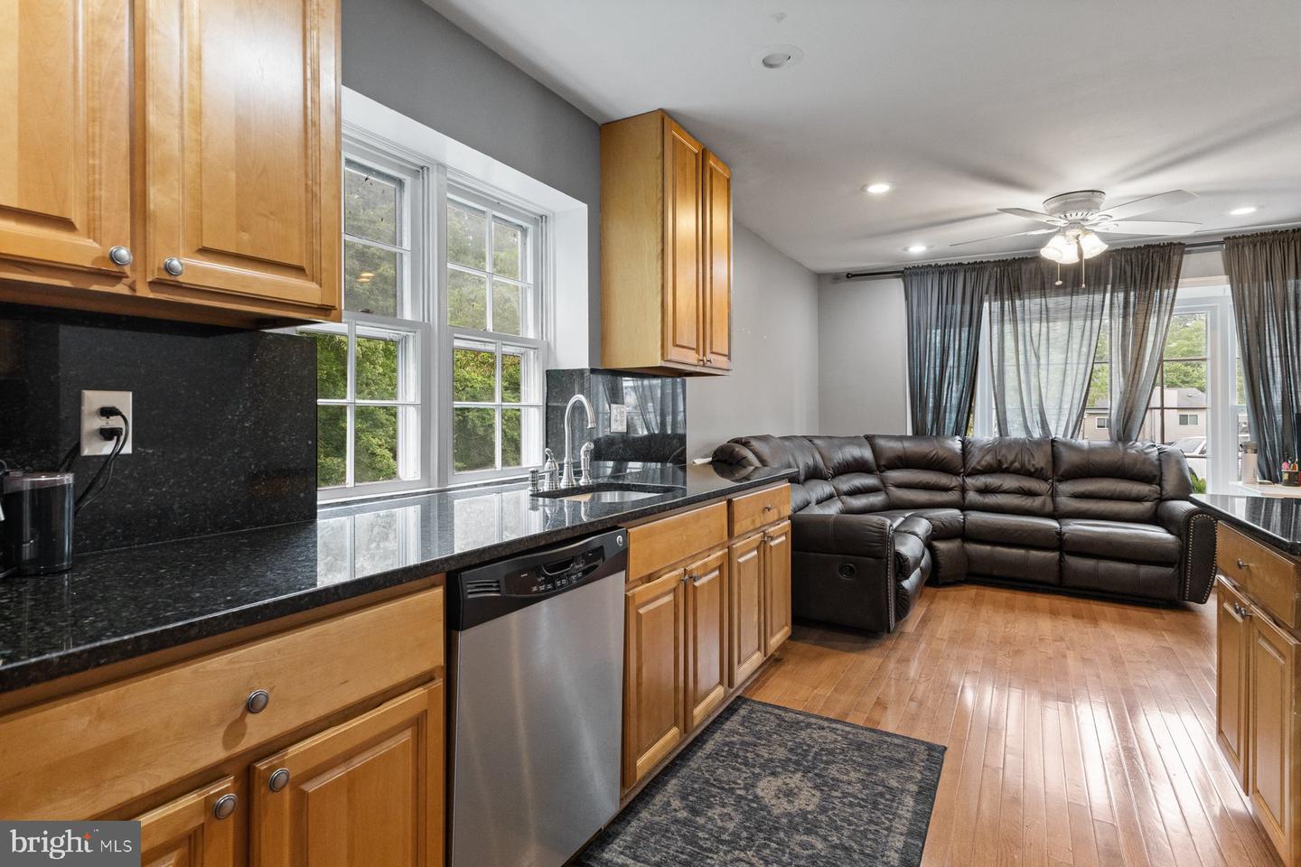 5410 RIVERBOAT WAY, FAIRFAX, Virginia 22032, 3 Bedrooms Bedrooms, ,3 BathroomsBathrooms,Residential,For sale,5410 RIVERBOAT WAY,VAFX2241900 MLS # VAFX2241900