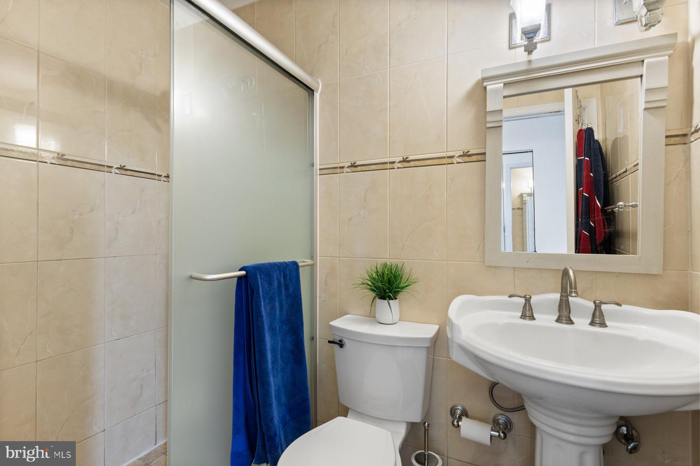 5410 RIVERBOAT WAY, FAIRFAX, Virginia 22032, 3 Bedrooms Bedrooms, ,3 BathroomsBathrooms,Residential,For sale,5410 RIVERBOAT WAY,VAFX2241900 MLS # VAFX2241900