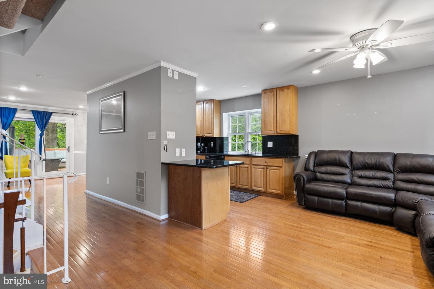 5410 RIVERBOAT WAY, FAIRFAX, Virginia 22032, 3 Bedrooms Bedrooms, ,3 BathroomsBathrooms,Residential,For sale,5410 RIVERBOAT WAY,VAFX2241900 MLS # VAFX2241900