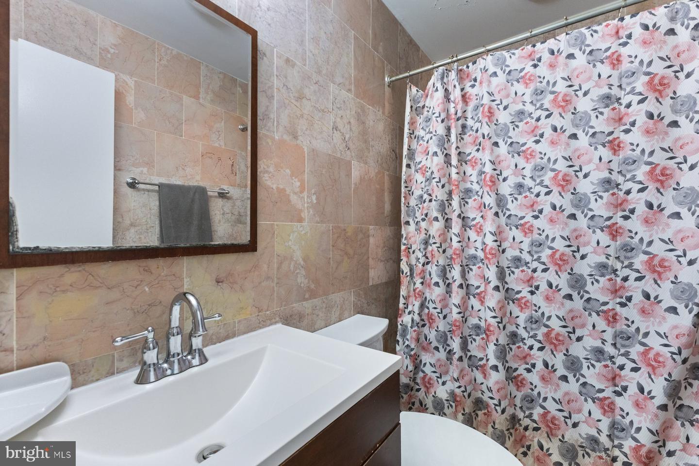 5410 RIVERBOAT WAY, FAIRFAX, Virginia 22032, 3 Bedrooms Bedrooms, ,3 BathroomsBathrooms,Residential,For sale,5410 RIVERBOAT WAY,VAFX2241900 MLS # VAFX2241900