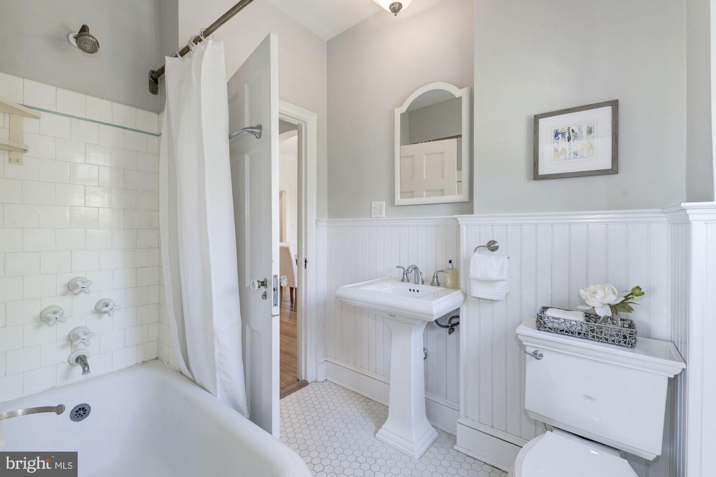 3900 CONNECTICUT AVE NW #404F, WASHINGTON, District Of Columbia 20008, 1 Bedroom Bedrooms, ,1 BathroomBathrooms,Residential,For sale,3900 CONNECTICUT AVE NW #404F,DCDC2201468 MLS # DCDC2201468