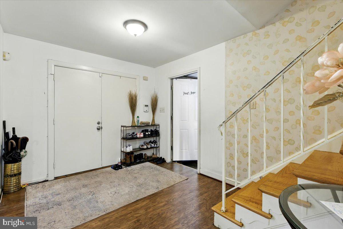 4108 WYNNWOOD DR, ANNANDALE, Virginia 22003, 6 Bedrooms Bedrooms, ,3 BathroomsBathrooms,Residential,For sale,4108 WYNNWOOD DR,VAFX2242068 MLS # VAFX2242068