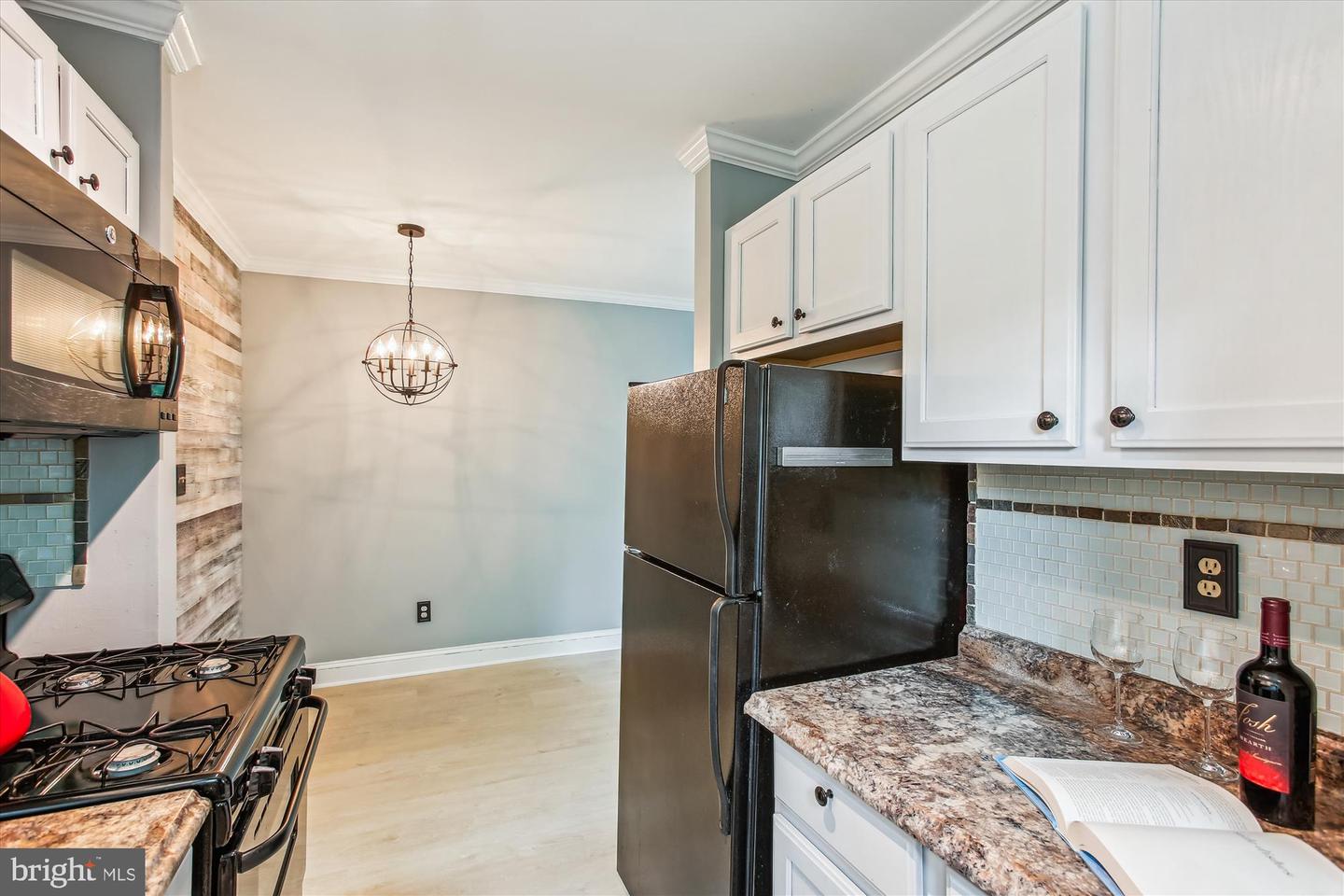 2237 FARRINGTON AVE #301, ALEXANDRIA, Virginia 22303, 1 Bedroom Bedrooms, ,1 BathroomBathrooms,Residential,For sale,2237 FARRINGTON AVE #301,VAFX2242302 MLS # VAFX2242302