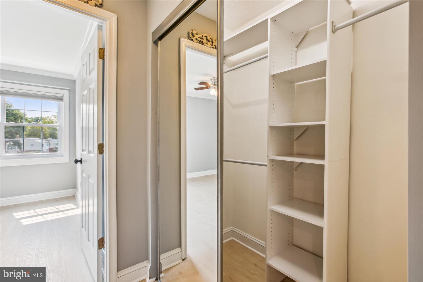 2237 FARRINGTON AVE #301, ALEXANDRIA, Virginia 22303, 1 Bedroom Bedrooms, ,1 BathroomBathrooms,Residential,For sale,2237 FARRINGTON AVE #301,VAFX2242302 MLS # VAFX2242302
