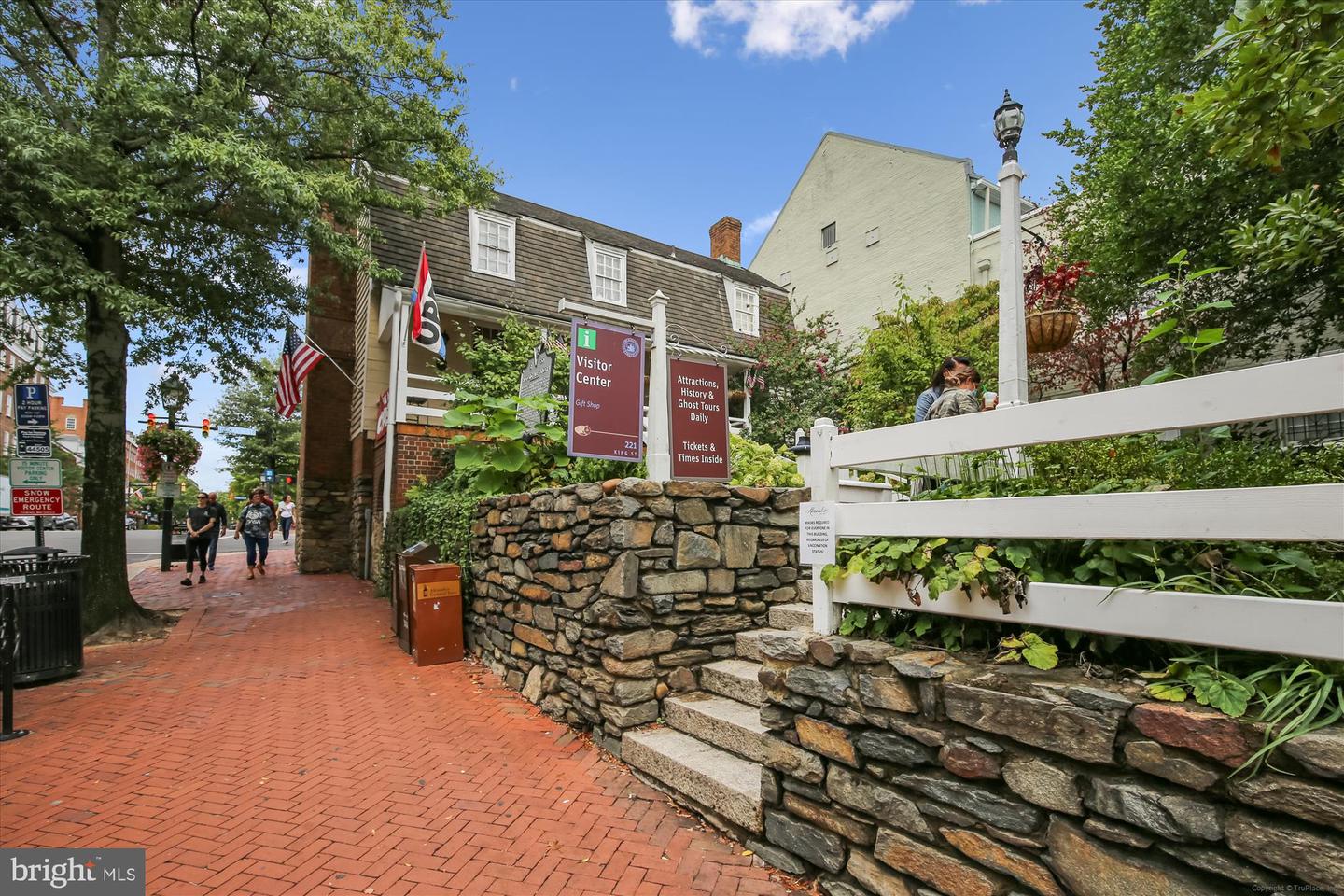 2237 FARRINGTON AVE #301, ALEXANDRIA, Virginia 22303, 1 Bedroom Bedrooms, ,1 BathroomBathrooms,Residential,For sale,2237 FARRINGTON AVE #301,VAFX2242302 MLS # VAFX2242302