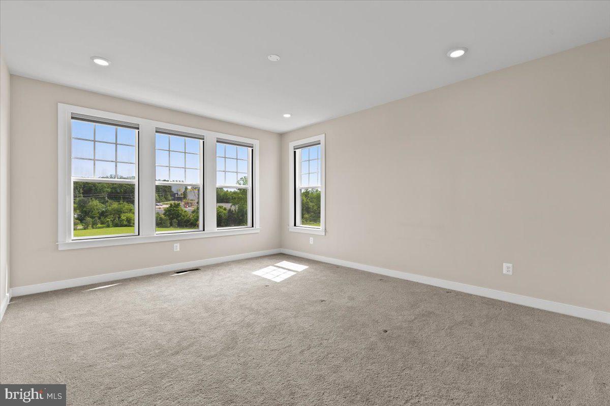 42995 LOST FARM TER, LEESBURG, Virginia 20175, 4 Bedrooms Bedrooms, ,4 BathroomsBathrooms,Residential,For sale,42995 LOST FARM TER,VALO2097406 MLS # VALO2097406
