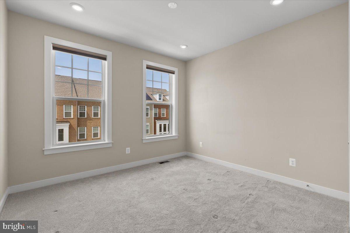 42995 LOST FARM TER, LEESBURG, Virginia 20175, 4 Bedrooms Bedrooms, ,4 BathroomsBathrooms,Residential,For sale,42995 LOST FARM TER,VALO2097406 MLS # VALO2097406