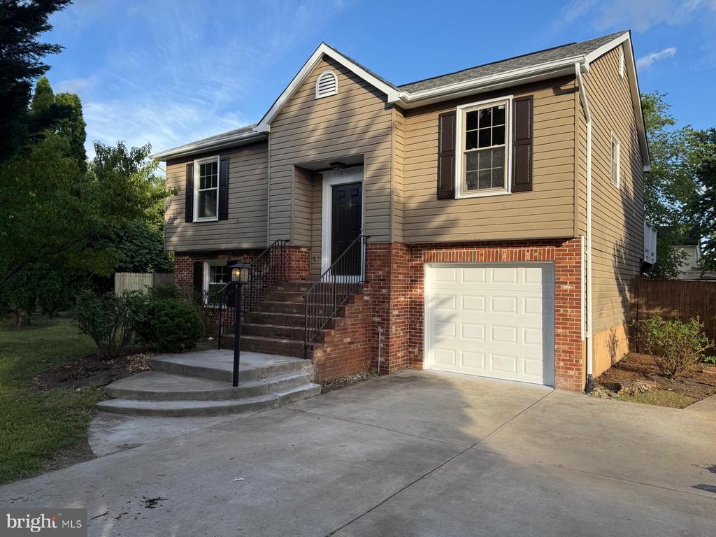 5314 GREENTREE DR, FREDERICKSBURG, Virginia 22407, 4 Bedrooms Bedrooms, ,2 BathroomsBathrooms,Residential,5314 GREENTREE DR,VASP2033610 MLS # VASP2033610