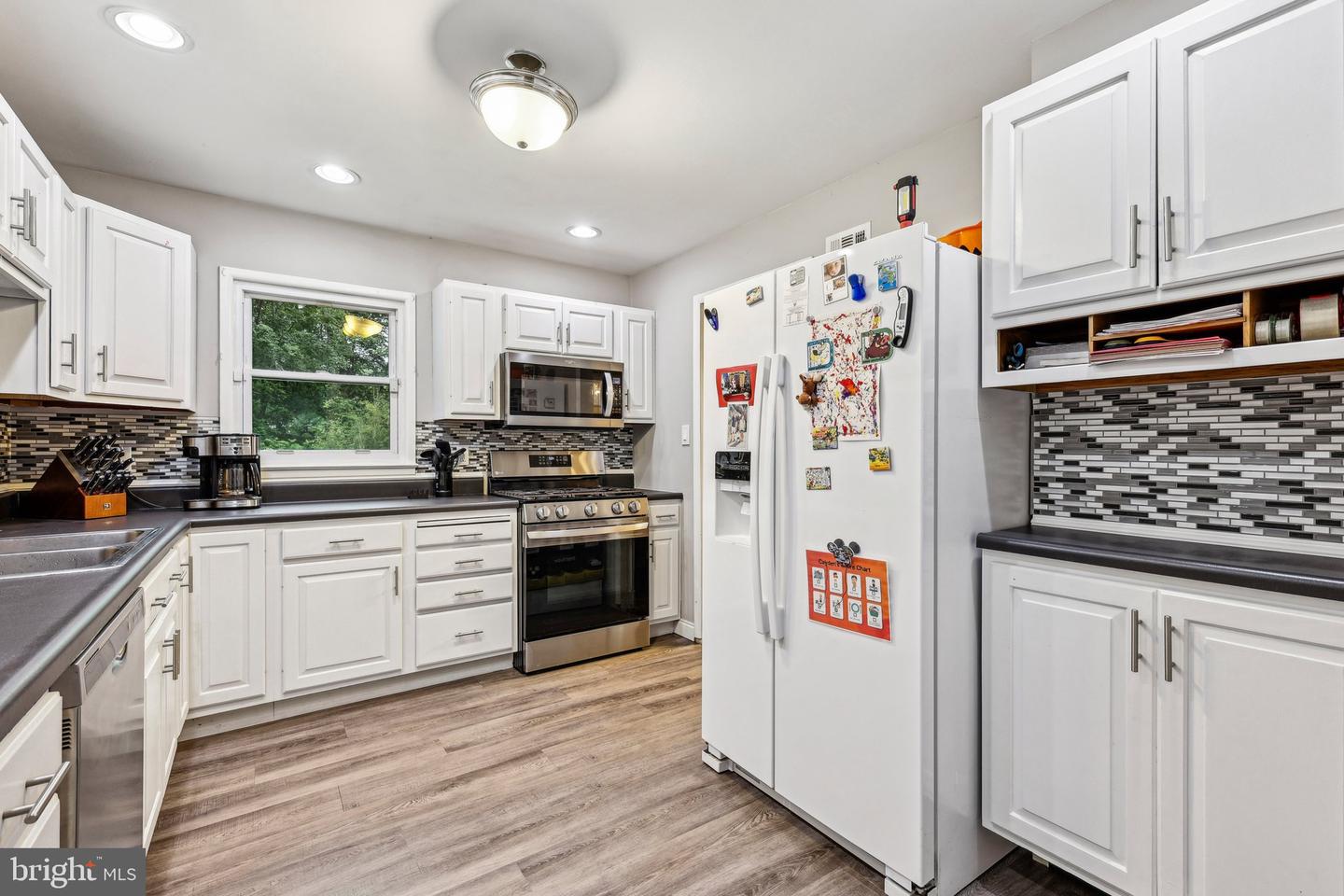 13616 KERRYDALE RD, WOODBRIDGE, Virginia 22193, 5 Bedrooms Bedrooms, ,2 BathroomsBathrooms,Residential,For sale,13616 KERRYDALE RD,VAPW2095452 MLS # VAPW2095452