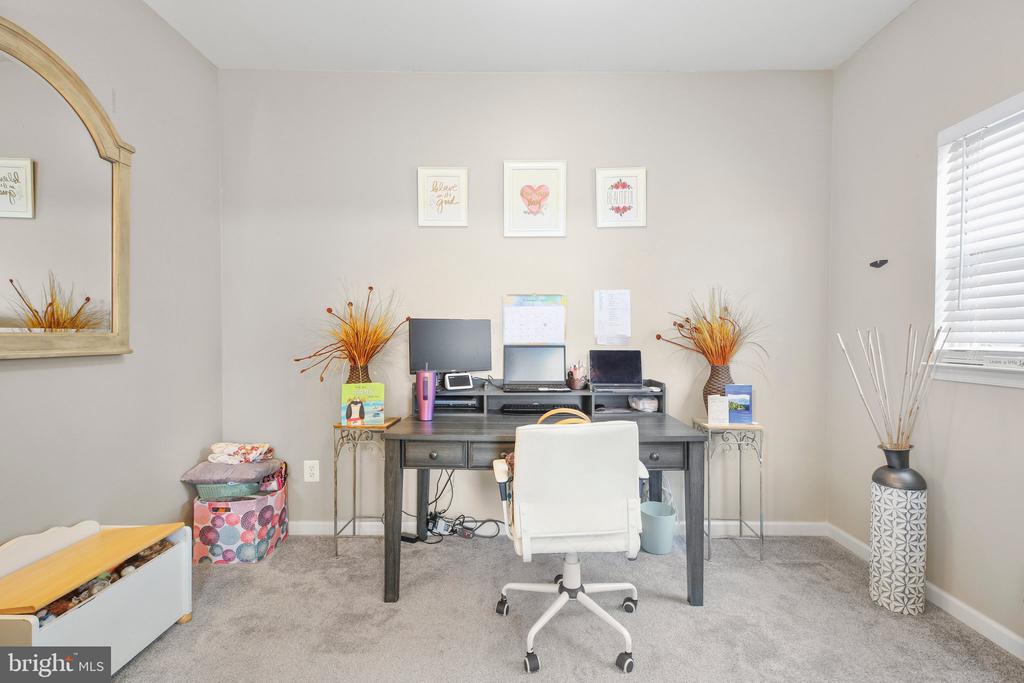 5233 WINDBREAK DR, FREDERICKSBURG, Virginia 22407, 4 Bedrooms Bedrooms, ,2 BathroomsBathrooms,Residential,5233 WINDBREAK DR,VASP2033776 MLS # VASP2033776