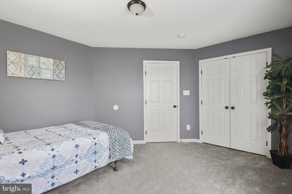 5233 WINDBREAK DR, FREDERICKSBURG, Virginia 22407, 4 Bedrooms Bedrooms, ,2 BathroomsBathrooms,Residential,5233 WINDBREAK DR,VASP2033776 MLS # VASP2033776