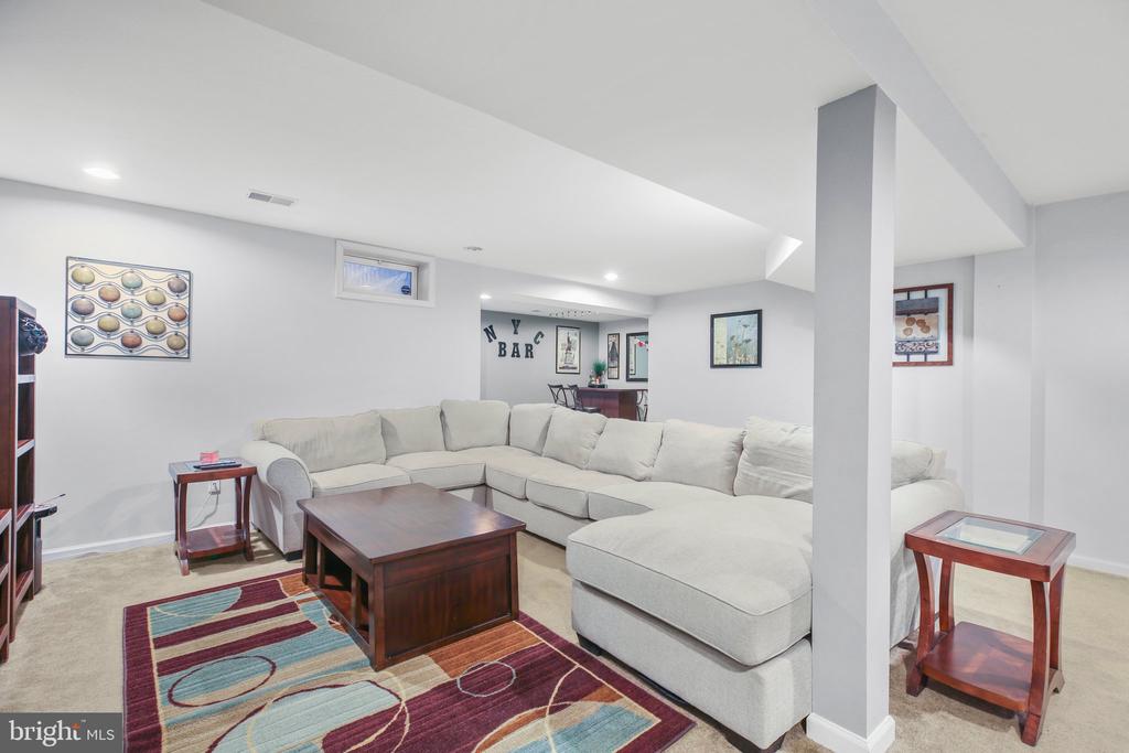 5233 WINDBREAK DR, FREDERICKSBURG, Virginia 22407, 4 Bedrooms Bedrooms, ,2 BathroomsBathrooms,Residential,5233 WINDBREAK DR,VASP2033776 MLS # VASP2033776