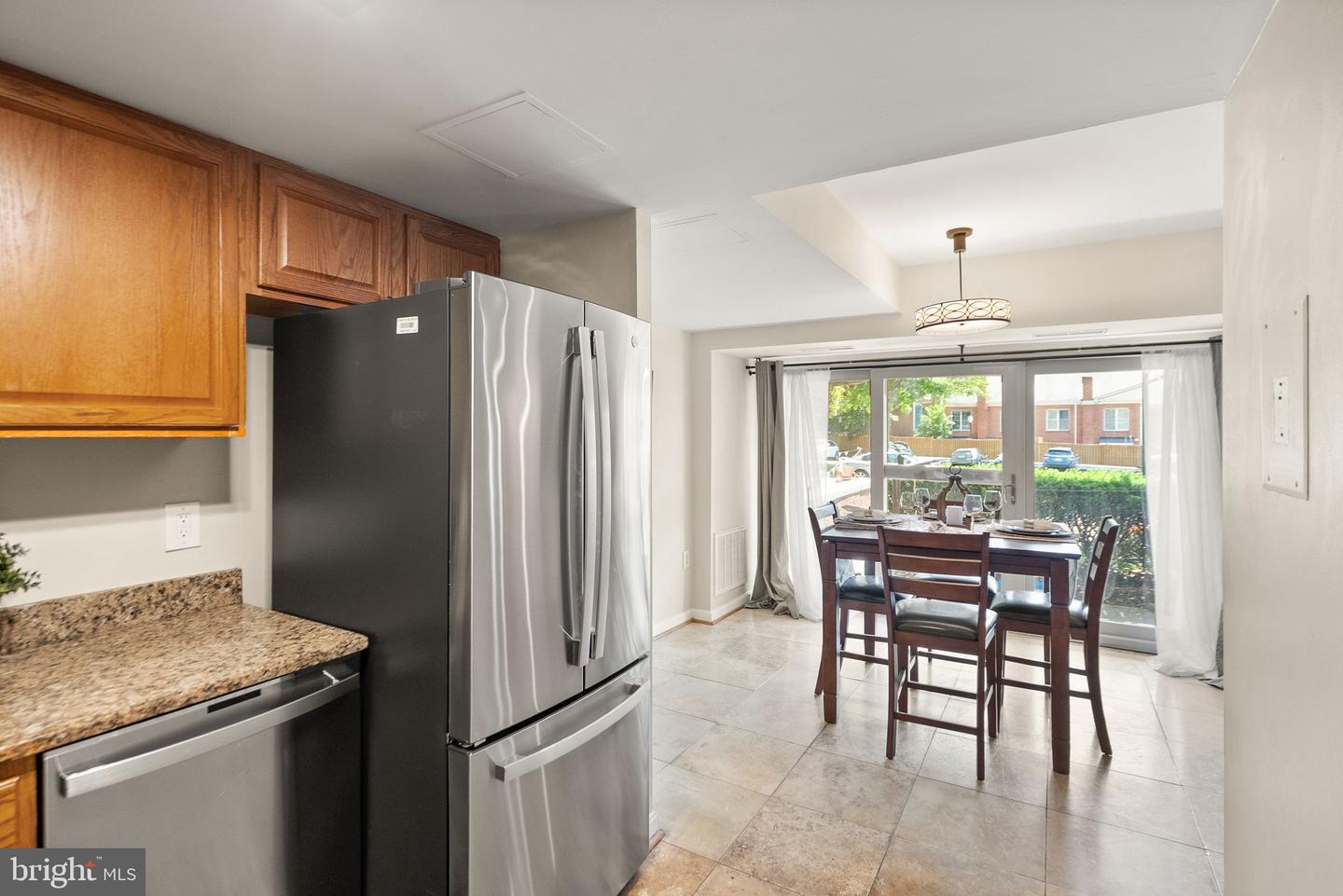 5250 VALLEY FORGE DR #108, ALEXANDRIA, Virginia 22304, 2 Bedrooms Bedrooms, ,2 BathroomsBathrooms,Residential,For sale,5250 VALLEY FORGE DR #108,VAAX2045672 MLS # VAAX2045672