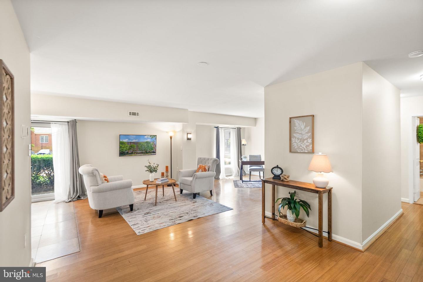 5250 VALLEY FORGE DR #108, ALEXANDRIA, Virginia 22304, 2 Bedrooms Bedrooms, ,2 BathroomsBathrooms,Residential,For sale,5250 VALLEY FORGE DR #108,VAAX2045672 MLS # VAAX2045672