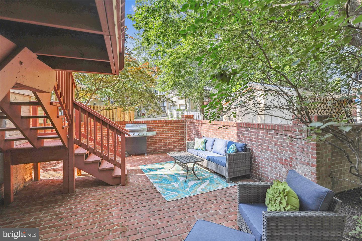 2227 N ALBEMARLE ST, ARLINGTON, Virginia 22207, 4 Bedrooms Bedrooms, ,3 BathroomsBathrooms,Residential,For sale,2227 N ALBEMARLE ST,VAAR2058136 MLS # VAAR2058136