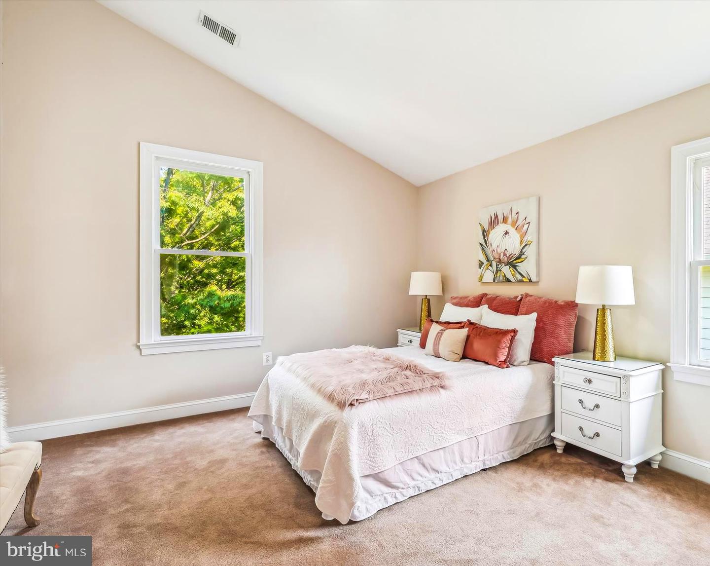 2227 N ALBEMARLE ST, ARLINGTON, Virginia 22207, 4 Bedrooms Bedrooms, ,3 BathroomsBathrooms,Residential,For sale,2227 N ALBEMARLE ST,VAAR2058136 MLS # VAAR2058136