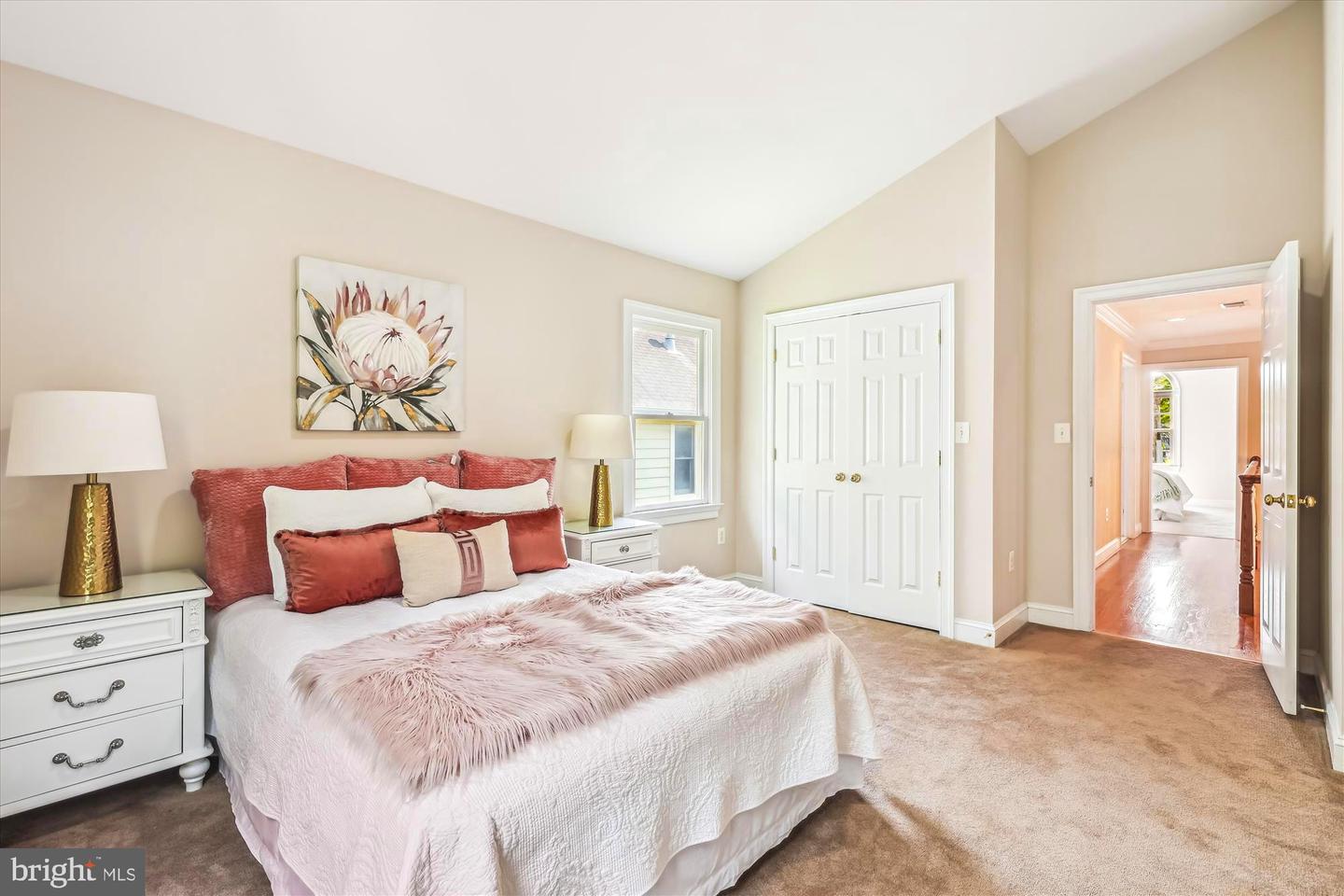 2227 N ALBEMARLE ST, ARLINGTON, Virginia 22207, 4 Bedrooms Bedrooms, ,3 BathroomsBathrooms,Residential,For sale,2227 N ALBEMARLE ST,VAAR2058136 MLS # VAAR2058136