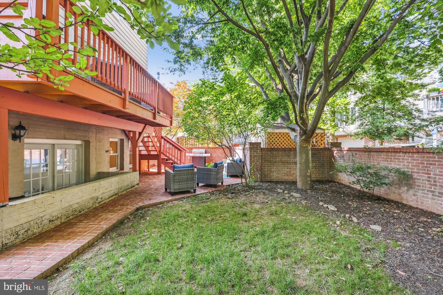 2227 N ALBEMARLE ST, ARLINGTON, Virginia 22207, 4 Bedrooms Bedrooms, ,3 BathroomsBathrooms,Residential,For sale,2227 N ALBEMARLE ST,VAAR2058136 MLS # VAAR2058136