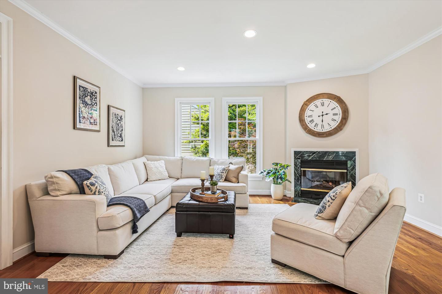 2227 N ALBEMARLE ST, ARLINGTON, Virginia 22207, 4 Bedrooms Bedrooms, ,3 BathroomsBathrooms,Residential,For sale,2227 N ALBEMARLE ST,VAAR2058136 MLS # VAAR2058136