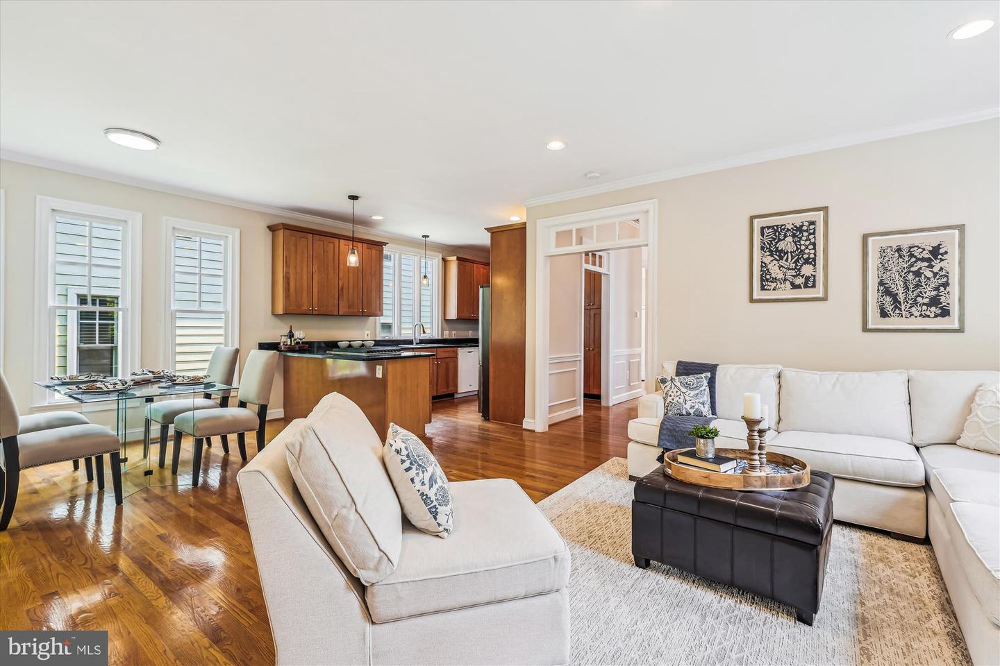 2227 N ALBEMARLE ST, ARLINGTON, Virginia 22207, 4 Bedrooms Bedrooms, ,3 BathroomsBathrooms,Residential,For sale,2227 N ALBEMARLE ST,VAAR2058136 MLS # VAAR2058136