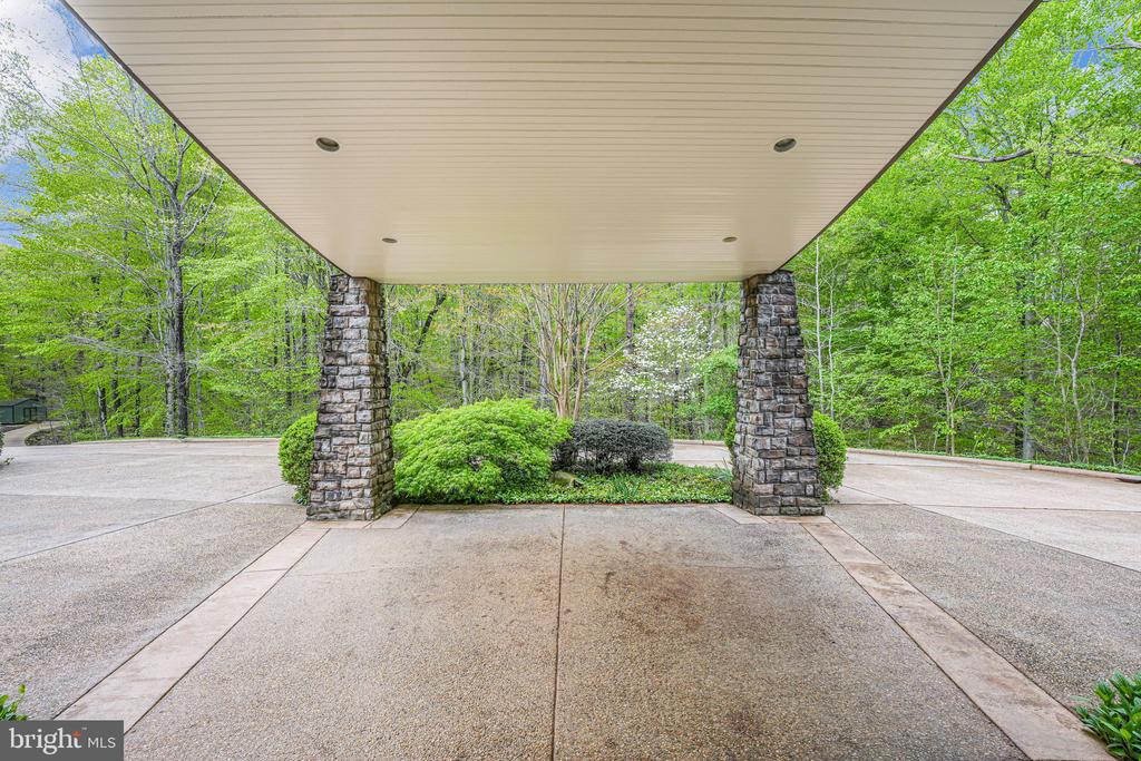 87 E RIVER BEND RD, FREDERICKSBURG, Virginia 22407, 4 Bedrooms Bedrooms, ,3 BathroomsBathrooms,Residential,87 E RIVER BEND RD,VASP2033798 MLS # VASP2033798