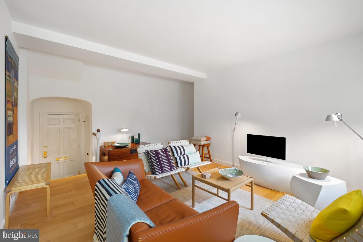 3503 MARTHA CUSTIS DR, ALEXANDRIA, Virginia 22302, 1 Bedroom Bedrooms, ,1 BathroomBathrooms,Residential,For sale,3503 MARTHA CUSTIS DR,VAAX2045698 MLS # VAAX2045698