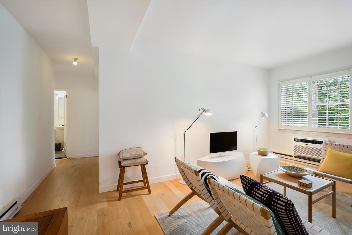 3503 MARTHA CUSTIS DR, ALEXANDRIA, Virginia 22302, 1 Bedroom Bedrooms, ,1 BathroomBathrooms,Residential,For sale,3503 MARTHA CUSTIS DR,VAAX2045698 MLS # VAAX2045698