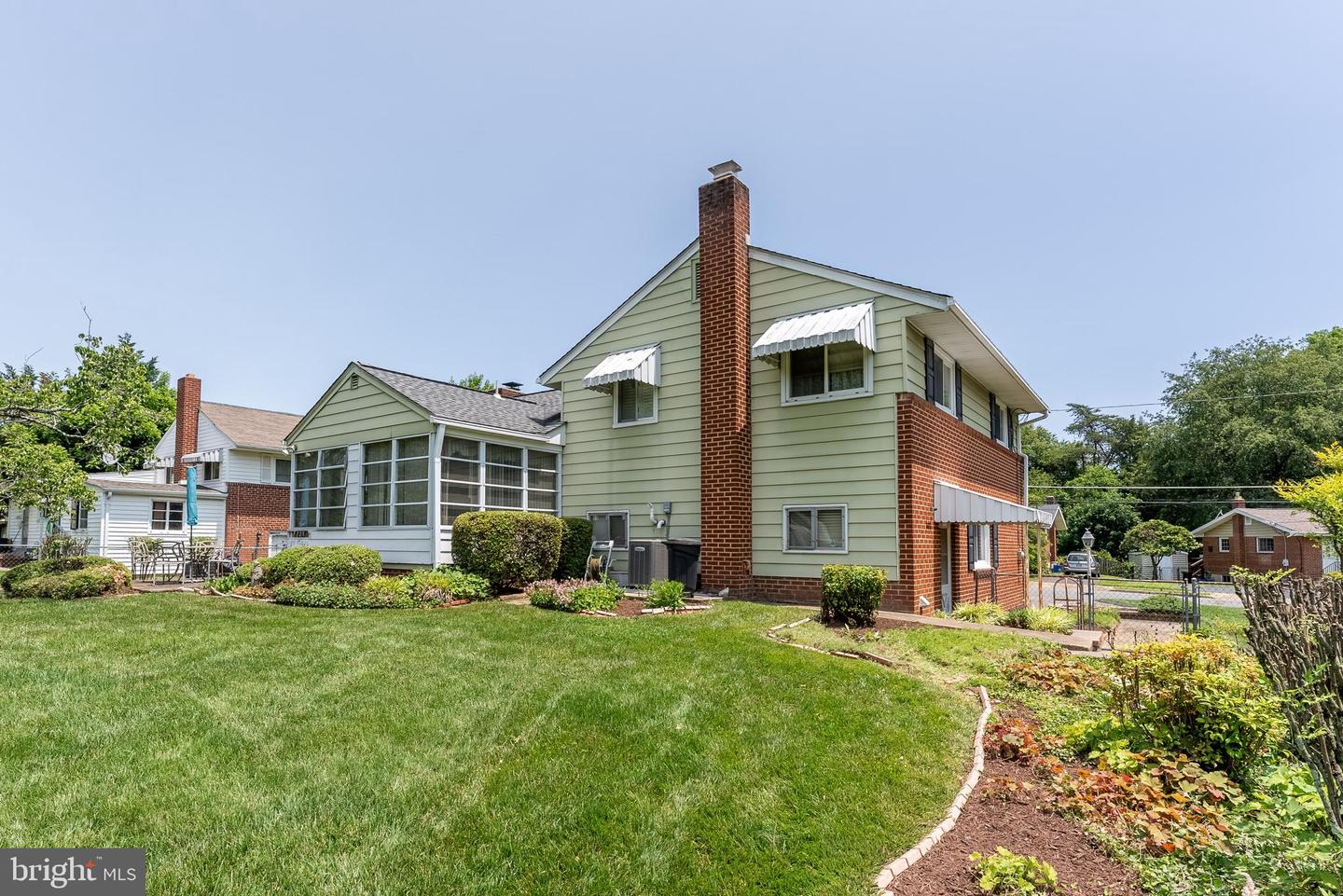 10240 DALE DR, FAIRFAX, Virginia 22030, 3 Bedrooms Bedrooms, ,2 BathroomsBathrooms,Residential,For sale,10240 DALE DR,VAFC2006382 MLS # VAFC2006382