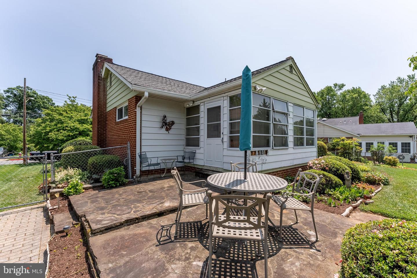 10240 DALE DR, FAIRFAX, Virginia 22030, 3 Bedrooms Bedrooms, ,2 BathroomsBathrooms,Residential,For sale,10240 DALE DR,VAFC2006382 MLS # VAFC2006382