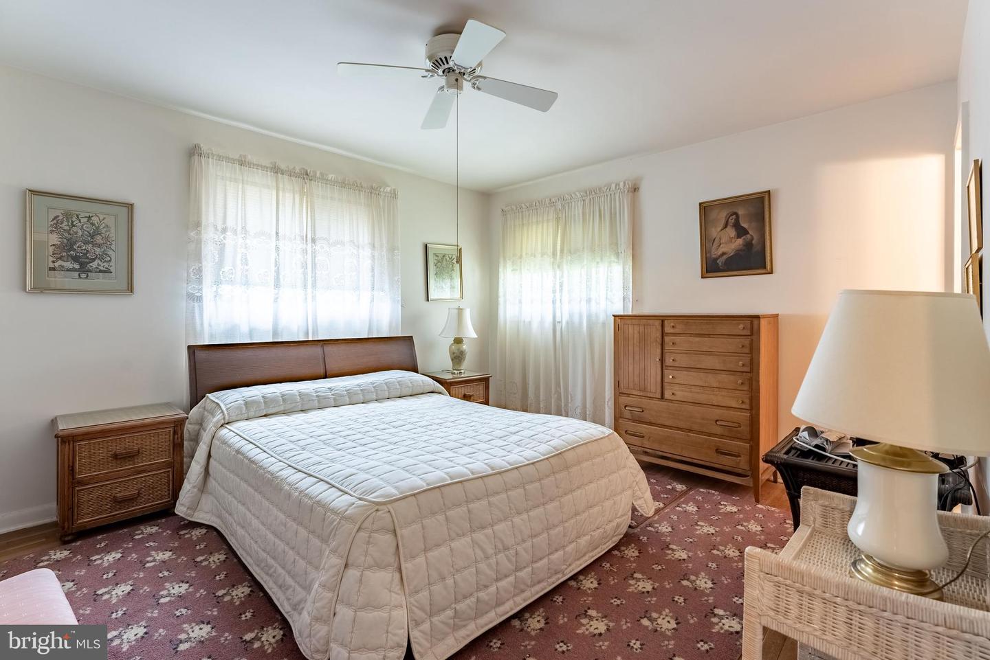 10240 DALE DR, FAIRFAX, Virginia 22030, 3 Bedrooms Bedrooms, ,2 BathroomsBathrooms,Residential,For sale,10240 DALE DR,VAFC2006382 MLS # VAFC2006382