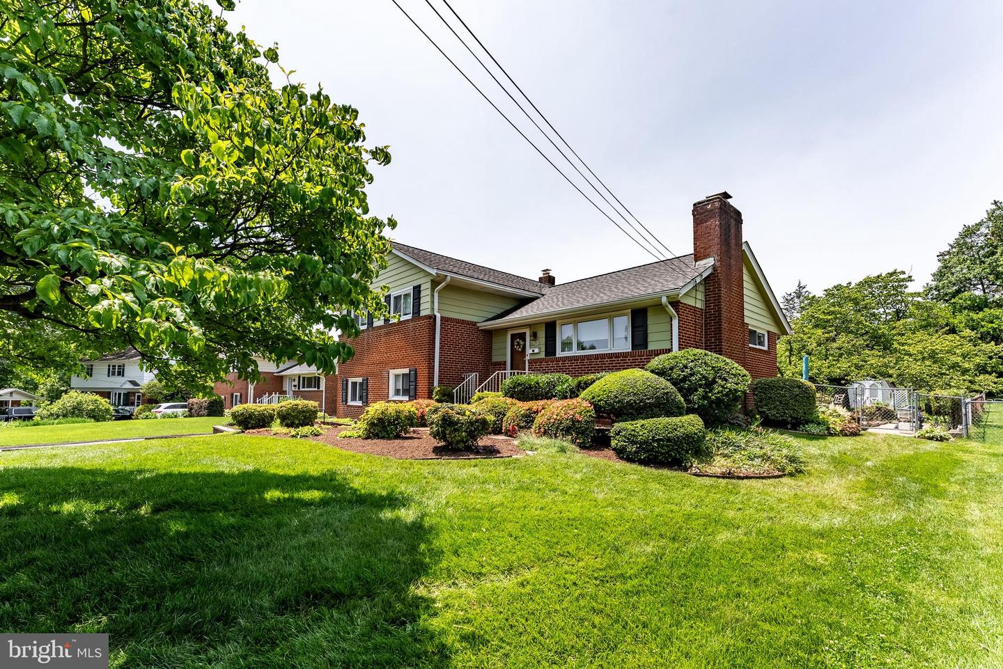 10240 DALE DR, FAIRFAX, Virginia 22030, 3 Bedrooms Bedrooms, ,2 BathroomsBathrooms,Residential,For sale,10240 DALE DR,VAFC2006382 MLS # VAFC2006382