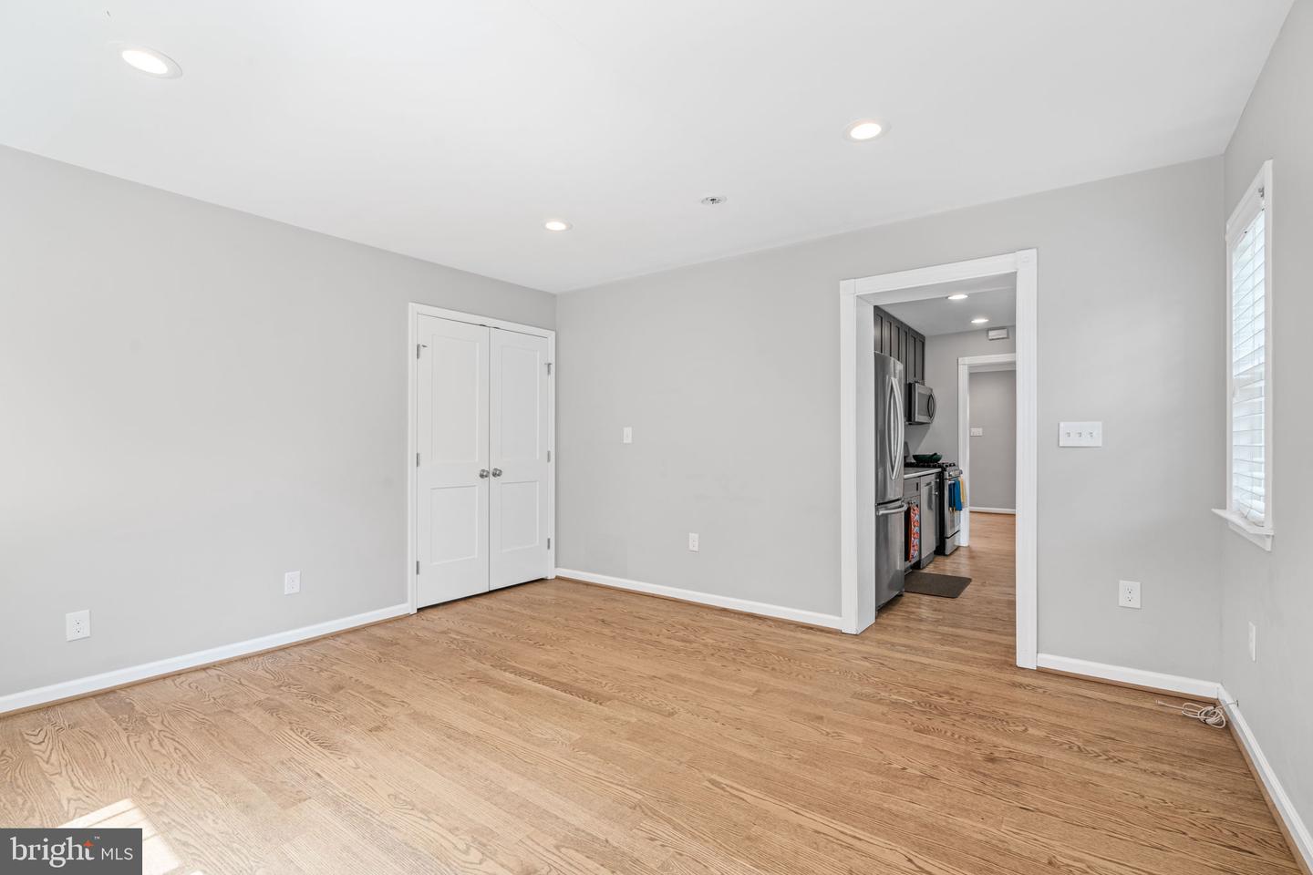 1804 S NELSON ST, ARLINGTON, Virginia 22204, 2 Bedrooms Bedrooms, ,2 BathroomsBathrooms,Residential,For sale,1804 S NELSON ST,VAAR2058228 MLS # VAAR2058228