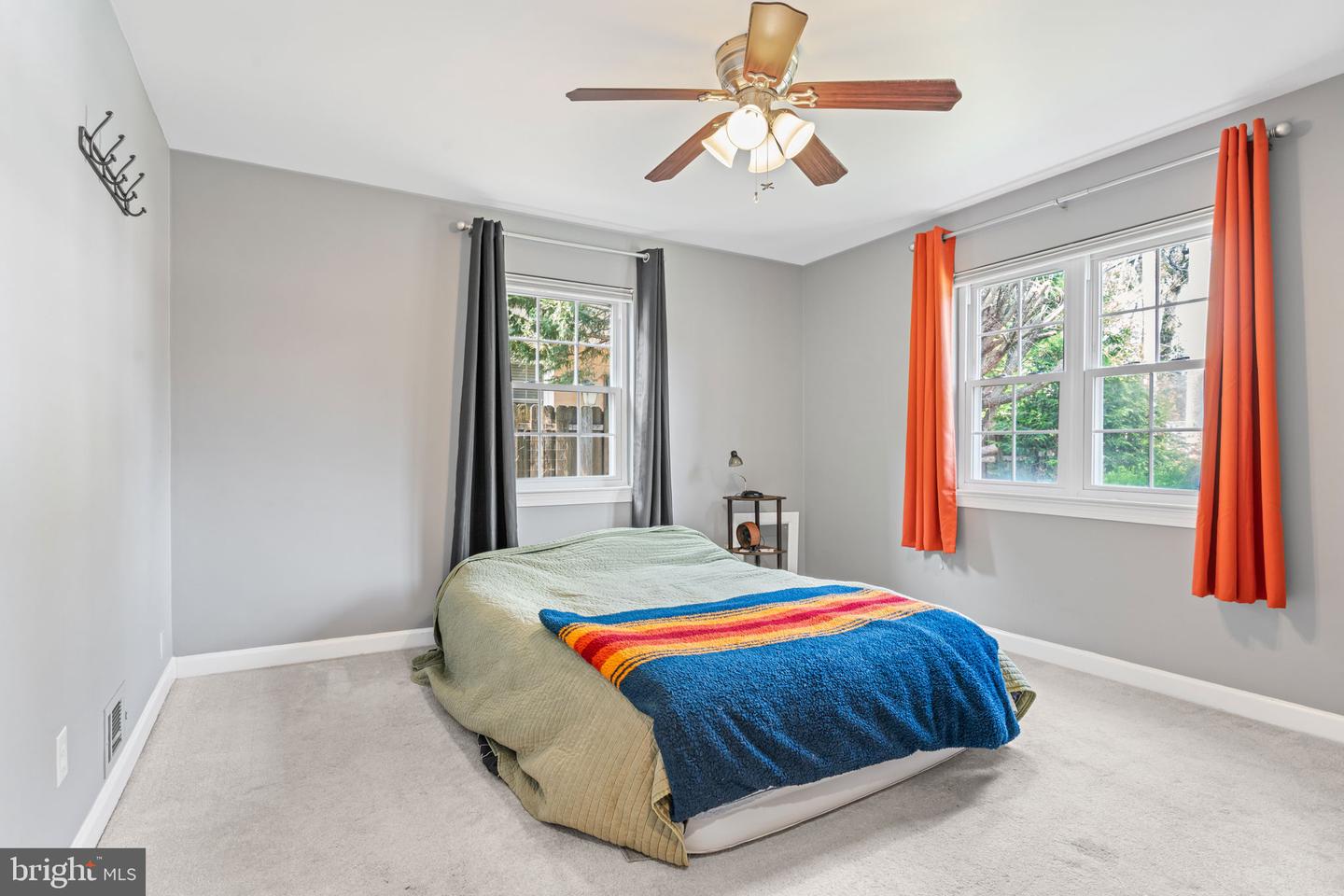 1804 S NELSON ST, ARLINGTON, Virginia 22204, 2 Bedrooms Bedrooms, ,2 BathroomsBathrooms,Residential,For sale,1804 S NELSON ST,VAAR2058228 MLS # VAAR2058228