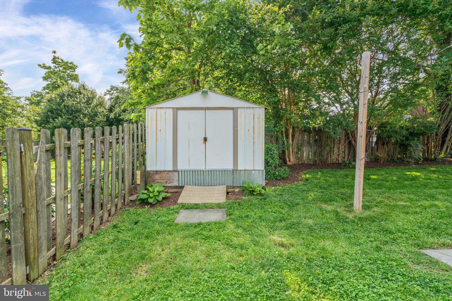 1804 S NELSON ST, ARLINGTON, Virginia 22204, 2 Bedrooms Bedrooms, ,2 BathroomsBathrooms,Residential,For sale,1804 S NELSON ST,VAAR2058228 MLS # VAAR2058228