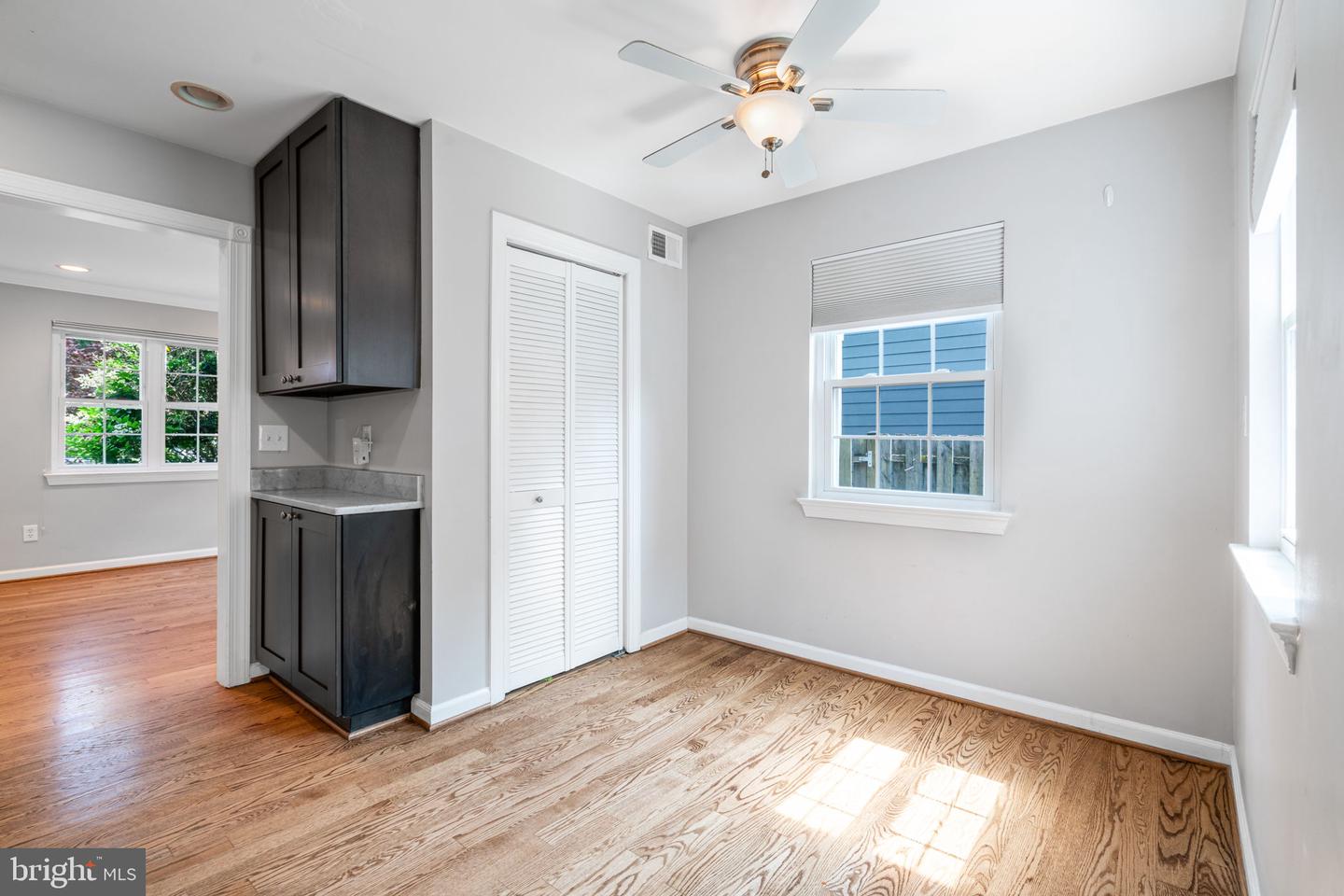 1804 S NELSON ST, ARLINGTON, Virginia 22204, 2 Bedrooms Bedrooms, ,2 BathroomsBathrooms,Residential,For sale,1804 S NELSON ST,VAAR2058228 MLS # VAAR2058228