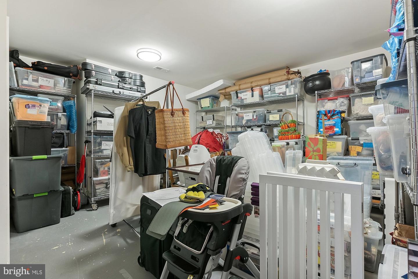900 PARK ST SE, VIENNA, Virginia 22180, 5 Bedrooms Bedrooms, ,5 BathroomsBathrooms,Residential,For sale,900 PARK ST SE,VAFX2243076 MLS # VAFX2243076