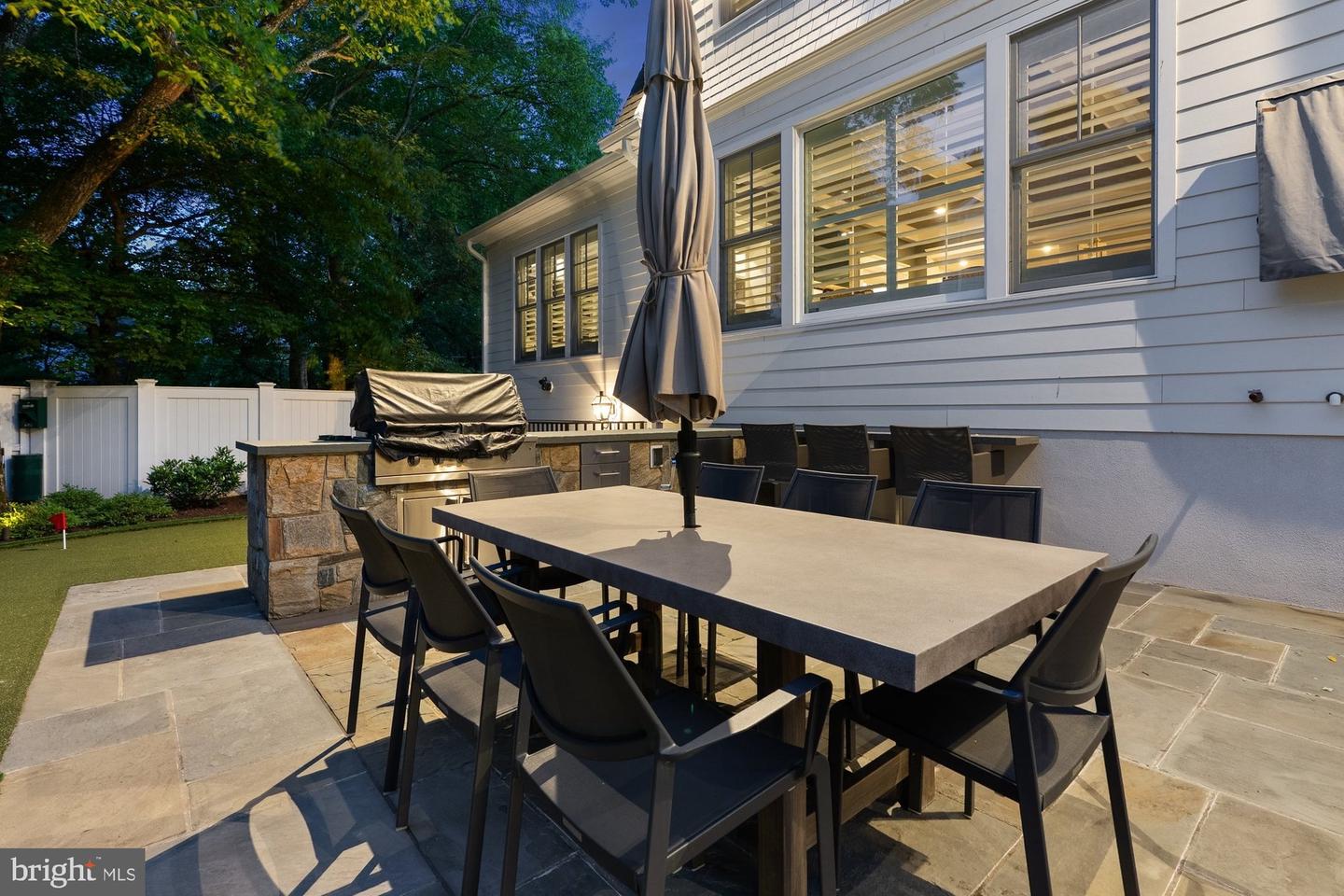 900 PARK ST SE, VIENNA, Virginia 22180, 5 Bedrooms Bedrooms, ,5 BathroomsBathrooms,Residential,For sale,900 PARK ST SE,VAFX2243076 MLS # VAFX2243076