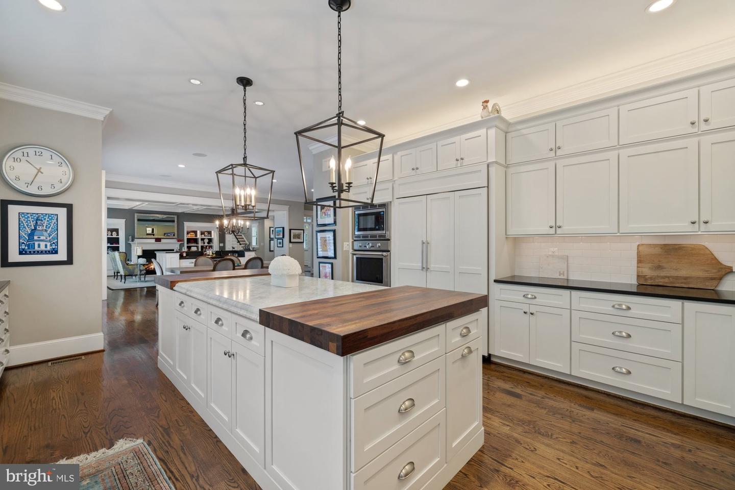 900 PARK ST SE, VIENNA, Virginia 22180, 5 Bedrooms Bedrooms, ,5 BathroomsBathrooms,Residential,For sale,900 PARK ST SE,VAFX2243076 MLS # VAFX2243076