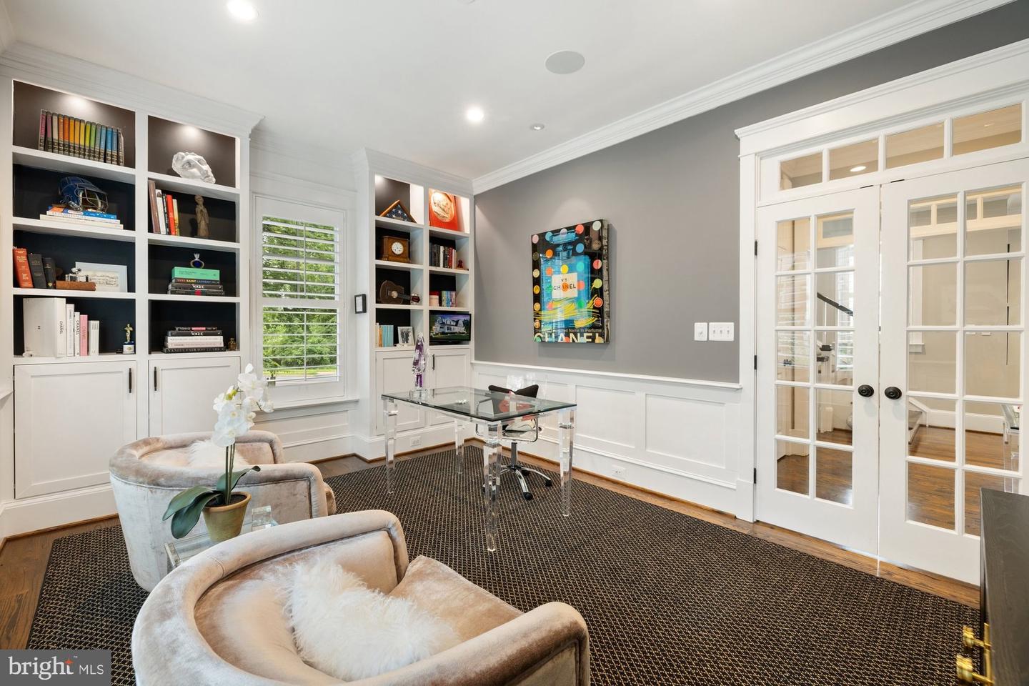 900 PARK ST SE, VIENNA, Virginia 22180, 5 Bedrooms Bedrooms, ,5 BathroomsBathrooms,Residential,For sale,900 PARK ST SE,VAFX2243076 MLS # VAFX2243076