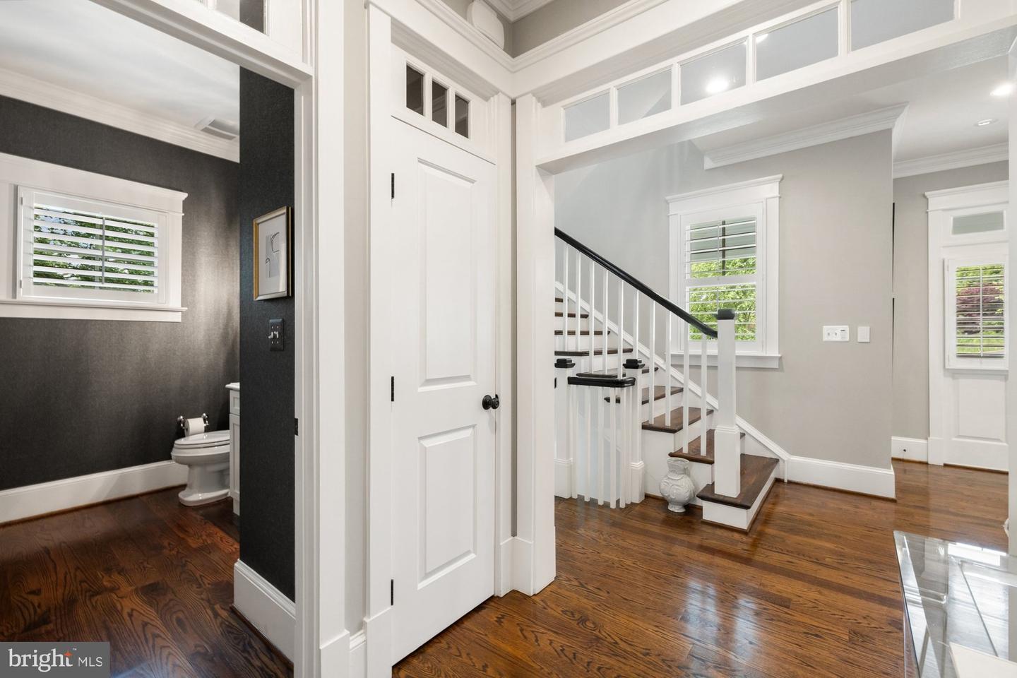 900 PARK ST SE, VIENNA, Virginia 22180, 5 Bedrooms Bedrooms, ,5 BathroomsBathrooms,Residential,For sale,900 PARK ST SE,VAFX2243076 MLS # VAFX2243076