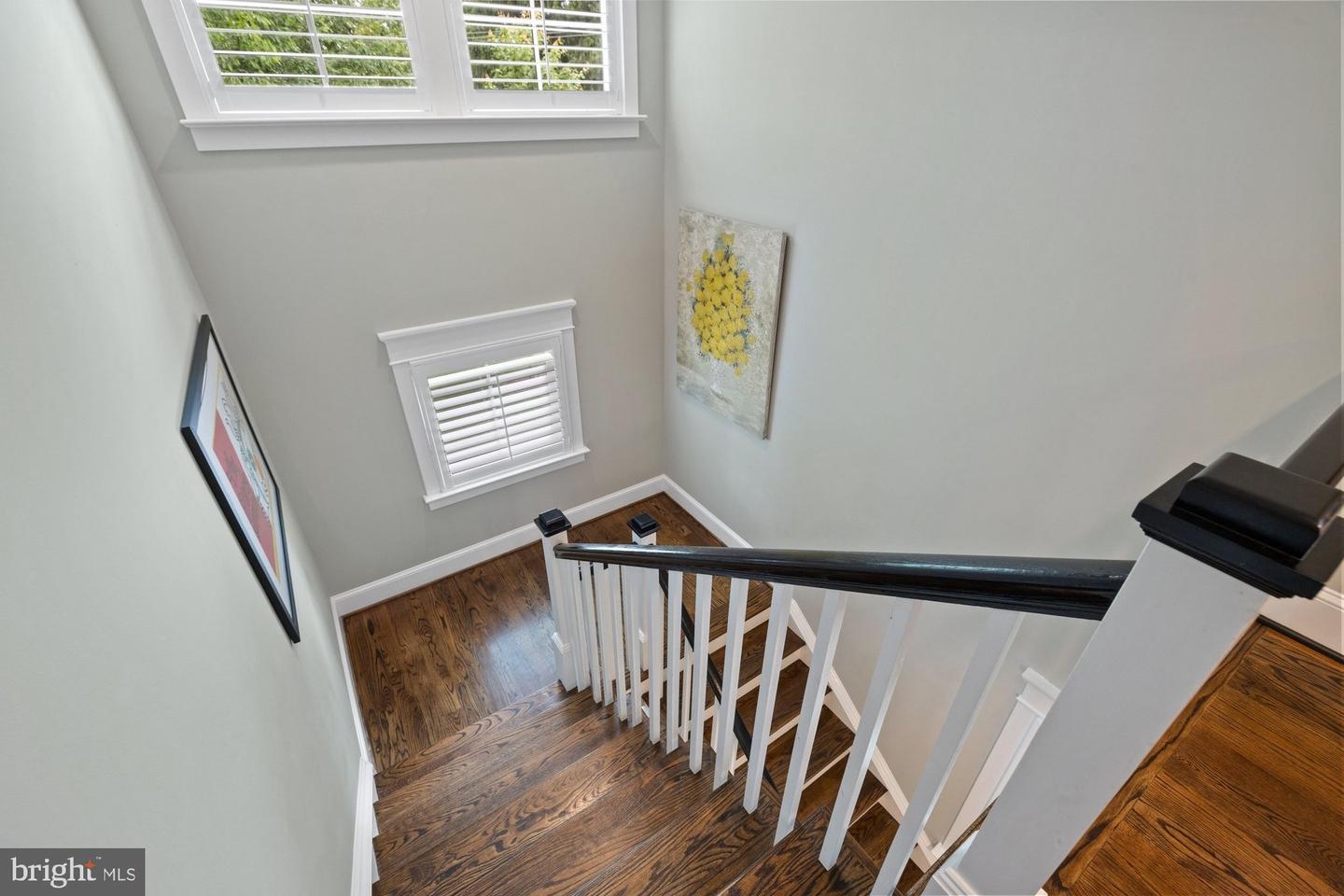 900 PARK ST SE, VIENNA, Virginia 22180, 5 Bedrooms Bedrooms, ,5 BathroomsBathrooms,Residential,For sale,900 PARK ST SE,VAFX2243076 MLS # VAFX2243076