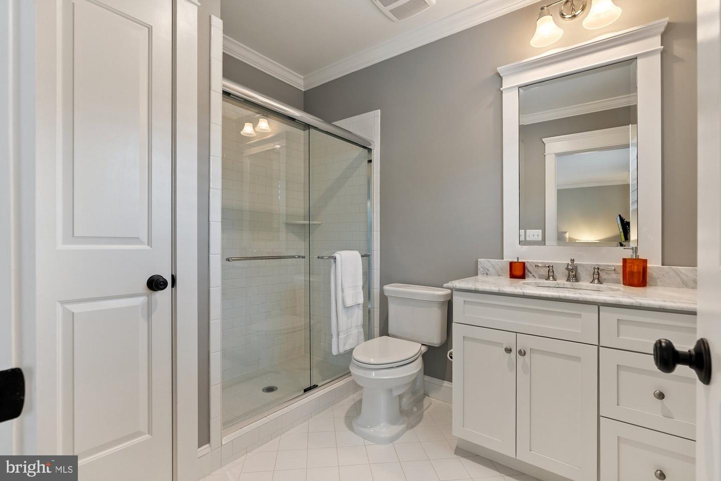 900 PARK ST SE, VIENNA, Virginia 22180, 5 Bedrooms Bedrooms, ,5 BathroomsBathrooms,Residential,For sale,900 PARK ST SE,VAFX2243076 MLS # VAFX2243076