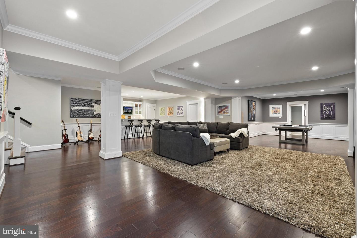 900 PARK ST SE, VIENNA, Virginia 22180, 5 Bedrooms Bedrooms, ,5 BathroomsBathrooms,Residential,For sale,900 PARK ST SE,VAFX2243076 MLS # VAFX2243076