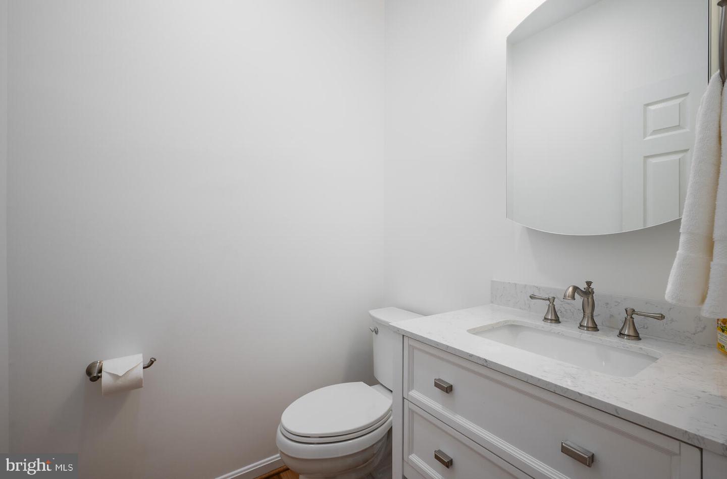 7021 HAYCOCK RD #K, FALLS CHURCH, Virginia 22043, 2 Bedrooms Bedrooms, ,2 BathroomsBathrooms,Residential,For sale,7021 HAYCOCK RD #K,VAFX2243268 MLS # VAFX2243268