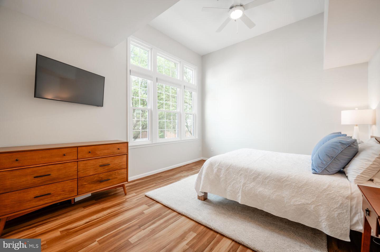 7021 HAYCOCK RD #K, FALLS CHURCH, Virginia 22043, 2 Bedrooms Bedrooms, ,2 BathroomsBathrooms,Residential,For sale,7021 HAYCOCK RD #K,VAFX2243268 MLS # VAFX2243268
