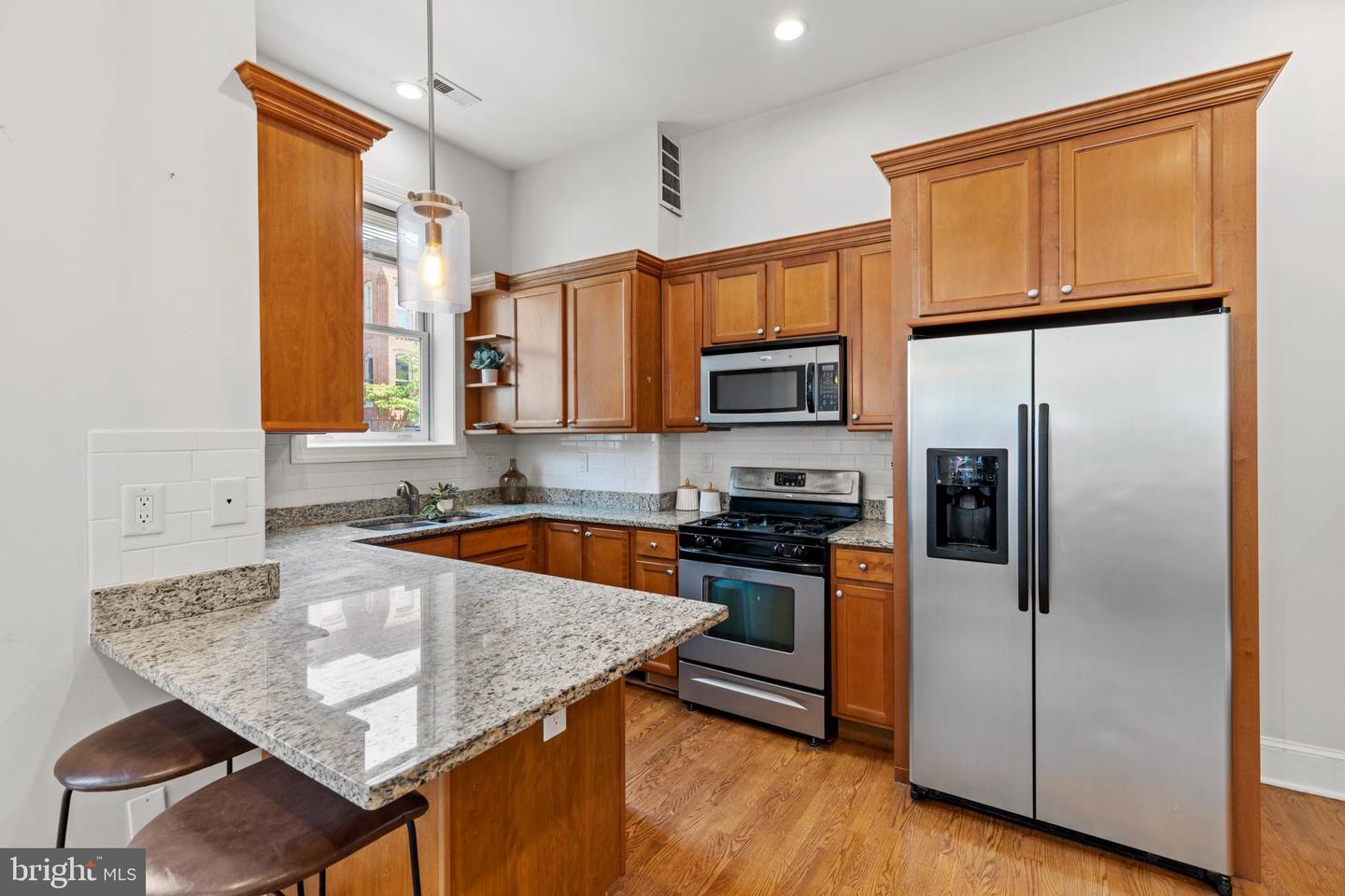 251 8TH ST NE, WASHINGTON, District Of Columbia 20002, 6 Bedrooms Bedrooms, ,6 BathroomsBathrooms,Residential,For sale,251 8TH ST NE,DCDC2202406 MLS # DCDC2202406