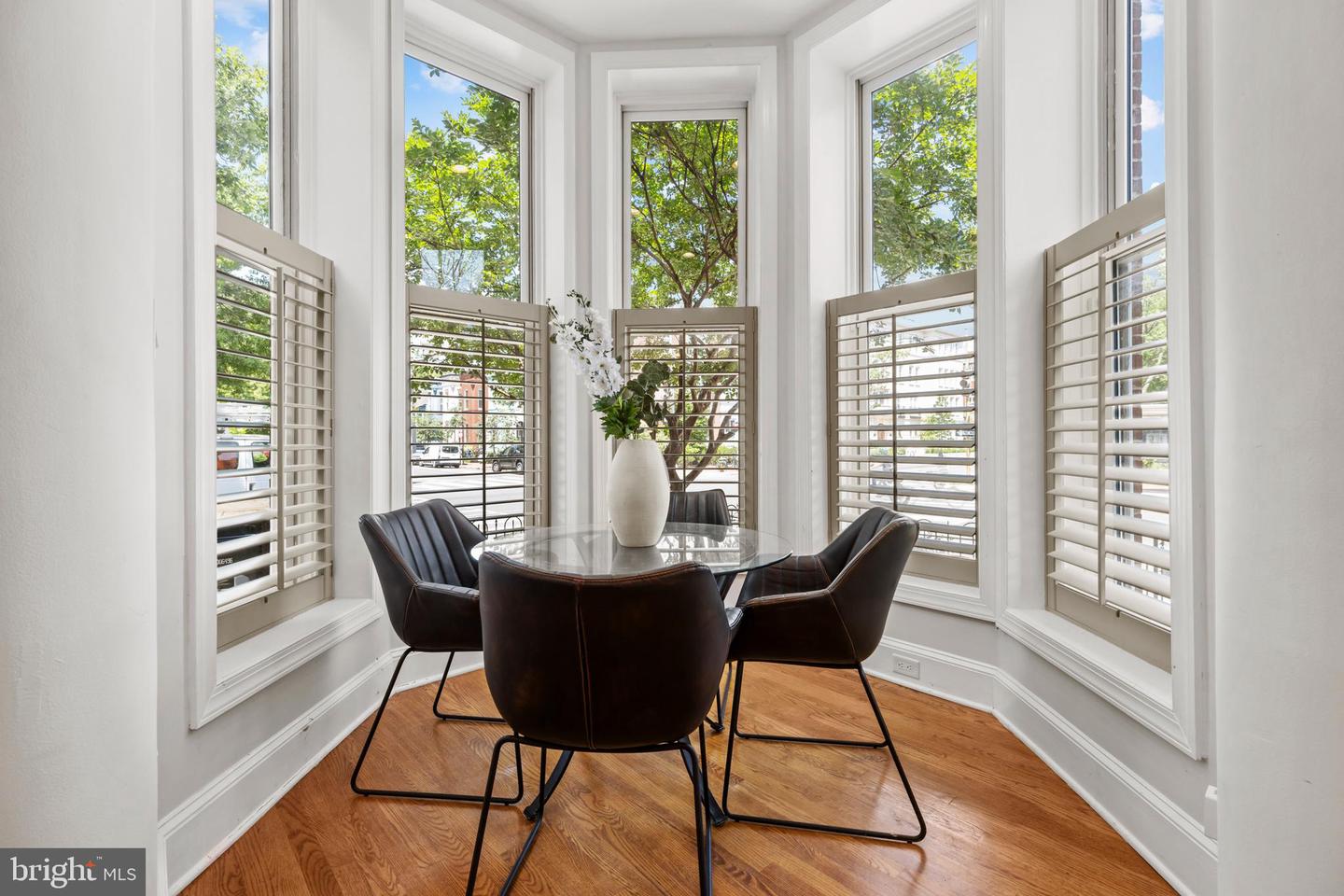 251 8TH ST NE, WASHINGTON, District Of Columbia 20002, 6 Bedrooms Bedrooms, ,6 BathroomsBathrooms,Residential,For sale,251 8TH ST NE,DCDC2202406 MLS # DCDC2202406