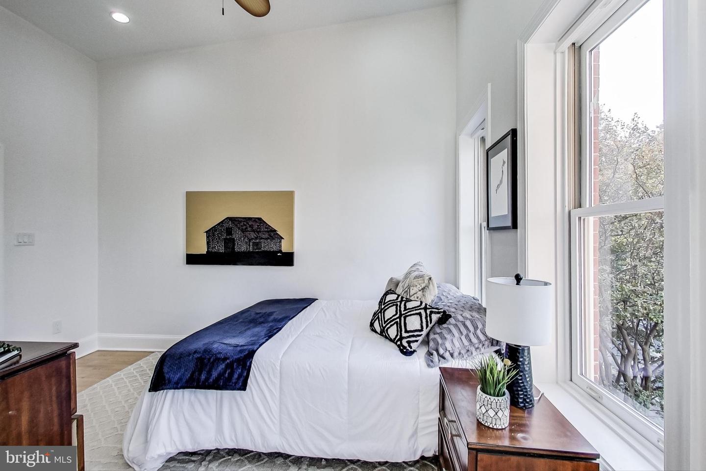 251 8TH ST NE, WASHINGTON, District Of Columbia 20002, 6 Bedrooms Bedrooms, ,6 BathroomsBathrooms,Residential,For sale,251 8TH ST NE,DCDC2202406 MLS # DCDC2202406