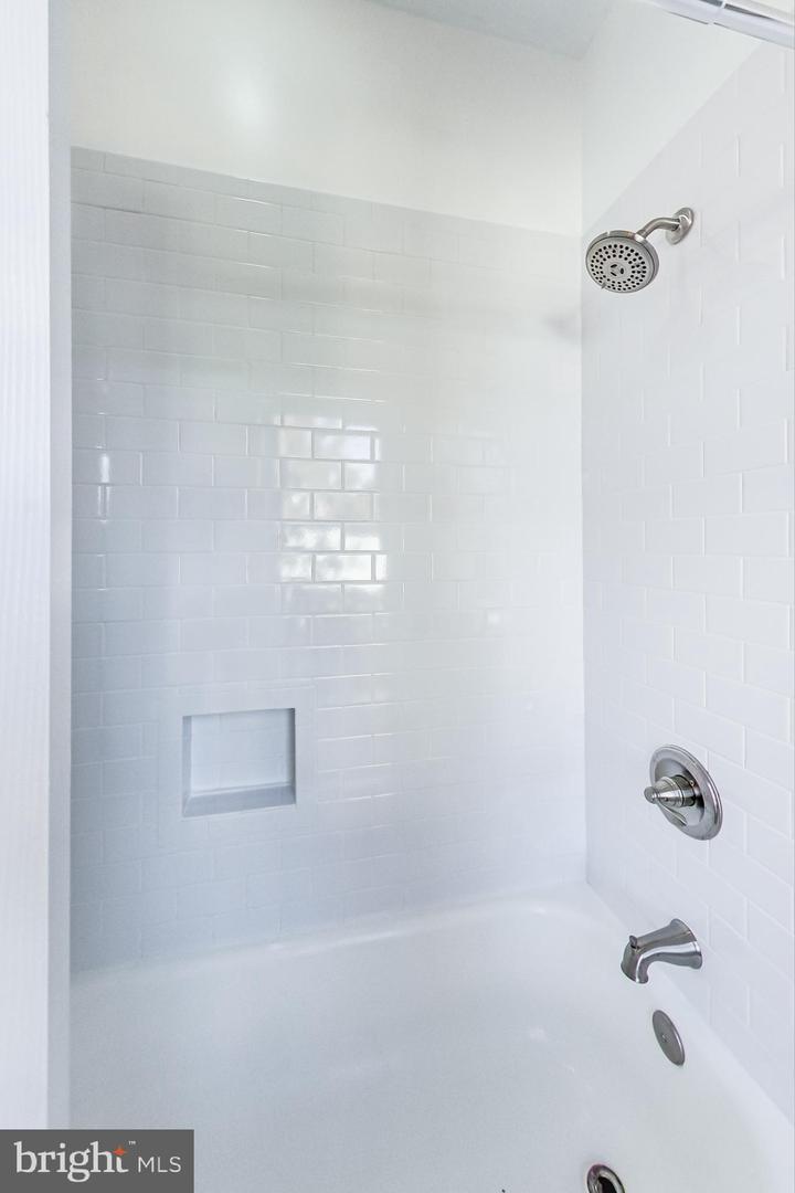 251 8TH ST NE, WASHINGTON, District Of Columbia 20002, 6 Bedrooms Bedrooms, ,6 BathroomsBathrooms,Residential,For sale,251 8TH ST NE,DCDC2202406 MLS # DCDC2202406