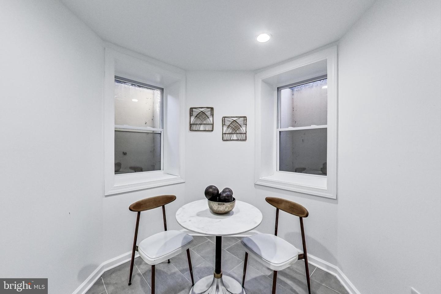 251 8TH ST NE, WASHINGTON, District Of Columbia 20002, 6 Bedrooms Bedrooms, ,6 BathroomsBathrooms,Residential,For sale,251 8TH ST NE,DCDC2202406 MLS # DCDC2202406